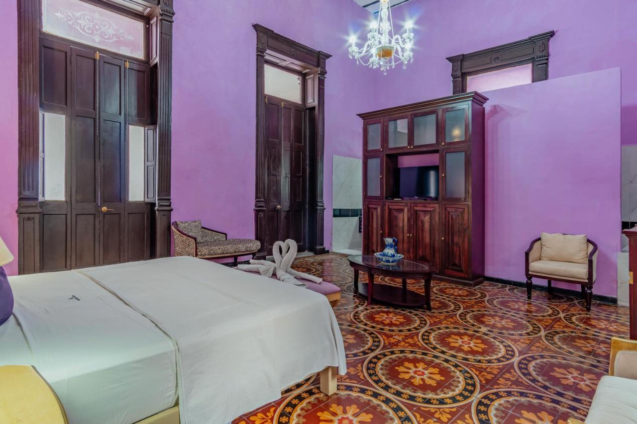 Hotel Lavanda Cas Merida Mérida Exterior foto A room at the hotel
