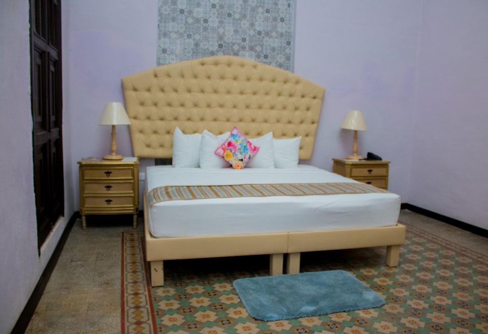 Hotel Lavanda Cas Merida Mérida Exterior foto A bedroom at the hotel